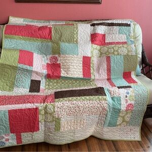 Quilt for sale. 60x70